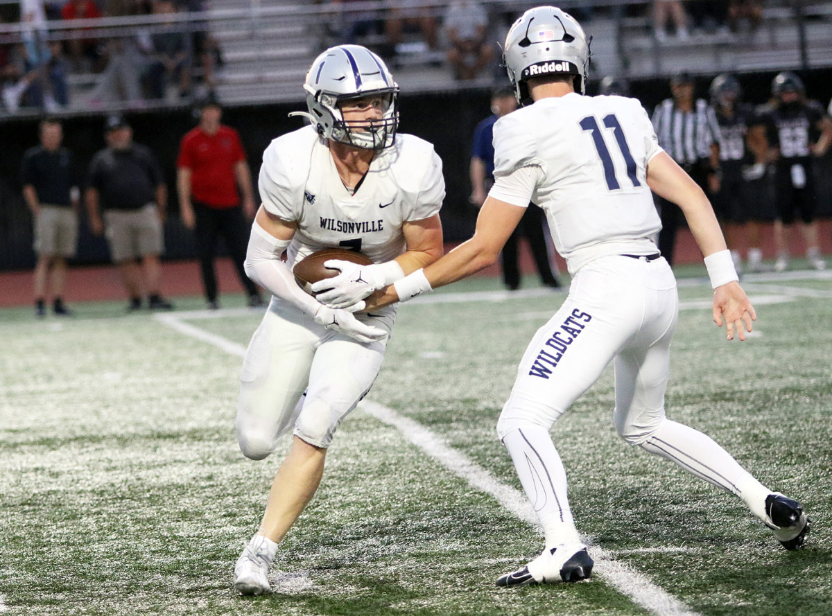 a Tualatin Wilsonville football Oregon September 15 2023 Dan Brood 34